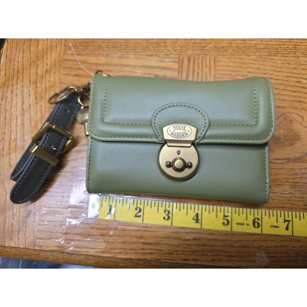 Steve Madden BJEMA Moss Green Wallet Wristlet Key Charm Turn Lock NWOT